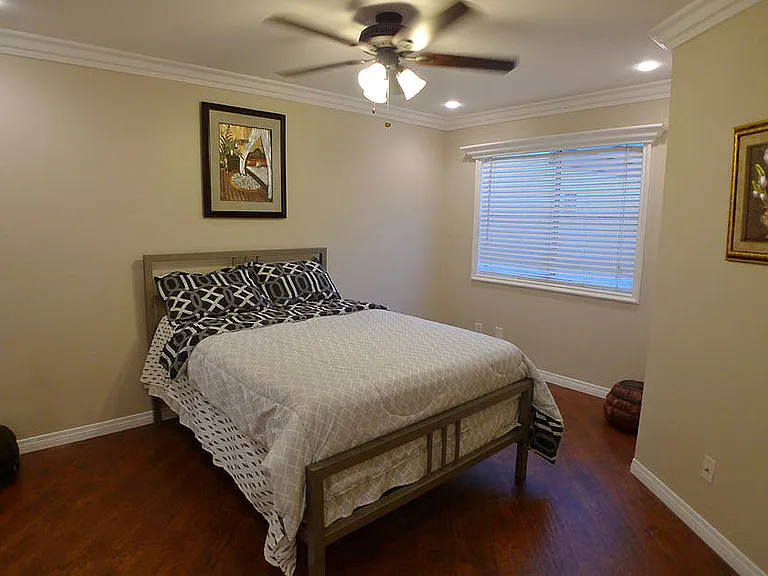 Villa De Adel Apts — Photo 88