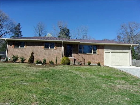 183 Richview Cir, High Point, NC 27265