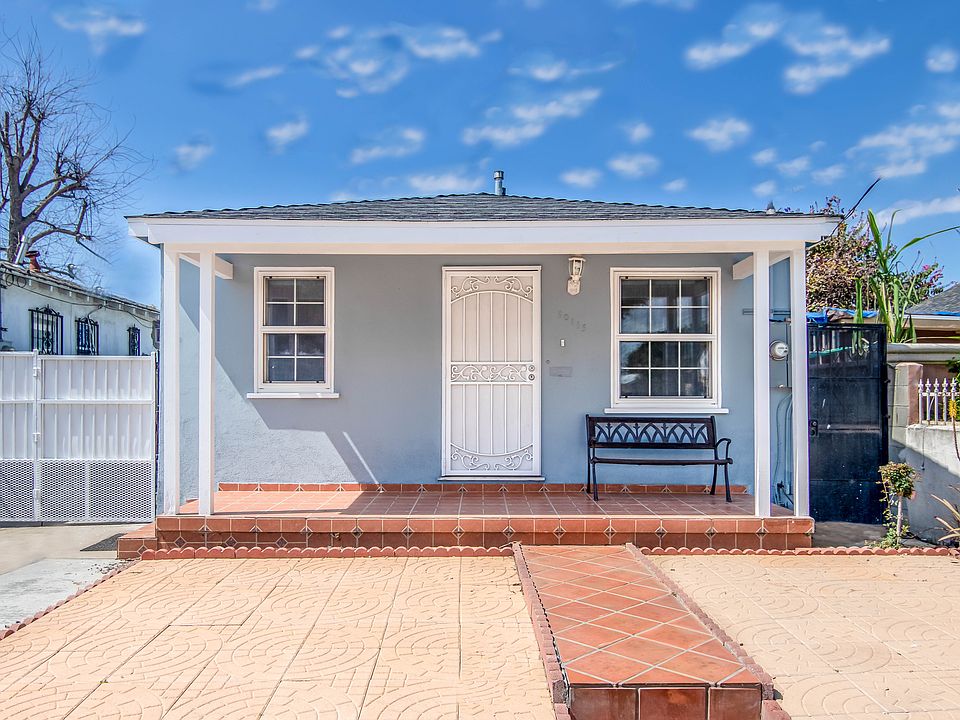 1st image of 10115 S Grevillea Ave