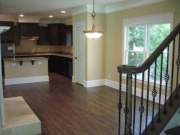 Kitchen/Breakfast Area