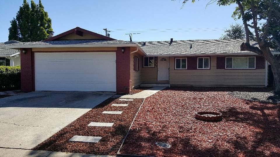 1st image of 3483 Woodside Ln