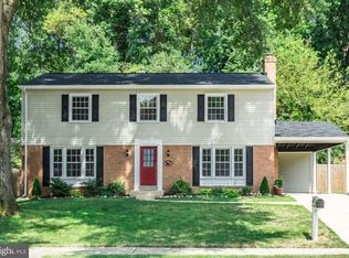 6411 Wyngate Dr, Springfield, VA 22152