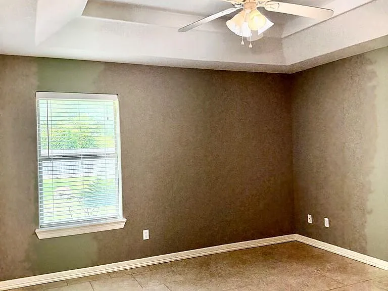 3310 Legacy Ln — Photo 16