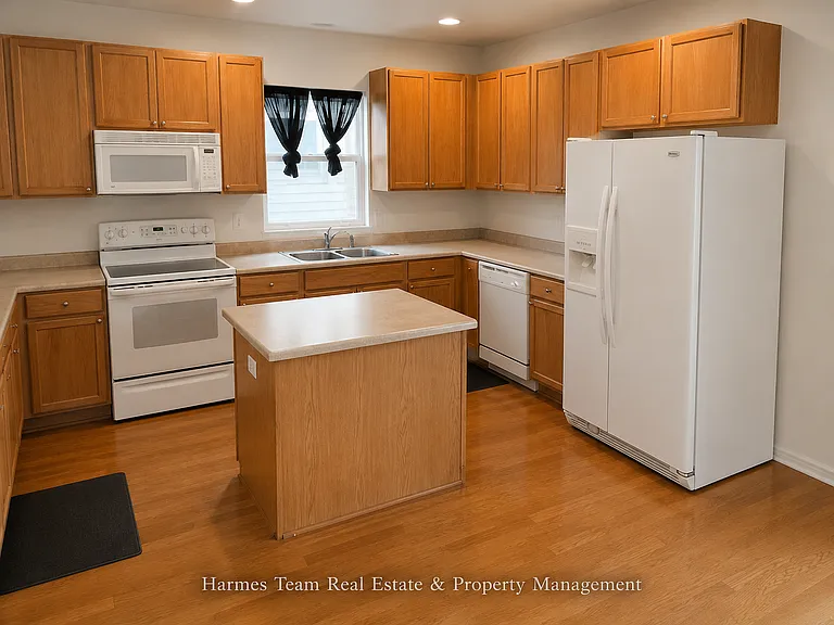 2153 Gilpin Ave — Photo 8