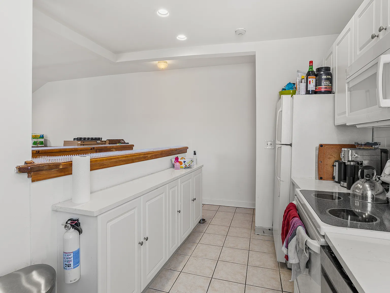 2 bed, 900 sqft, $1,945 — Photo 4