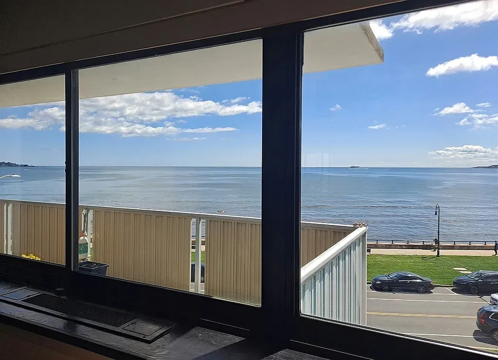 1 bed, 798 sqft, $2,299 — Photo 4