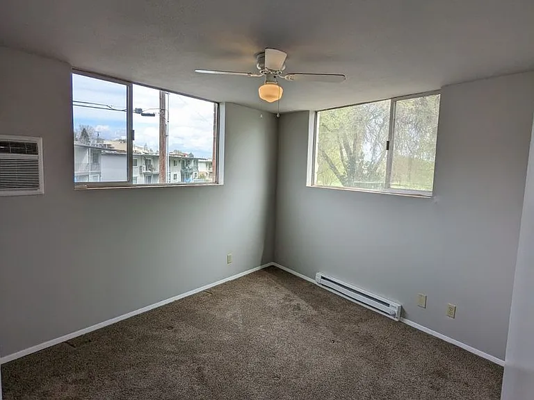 Dolphin Apartments: Great location in Kennewick — Photo 51