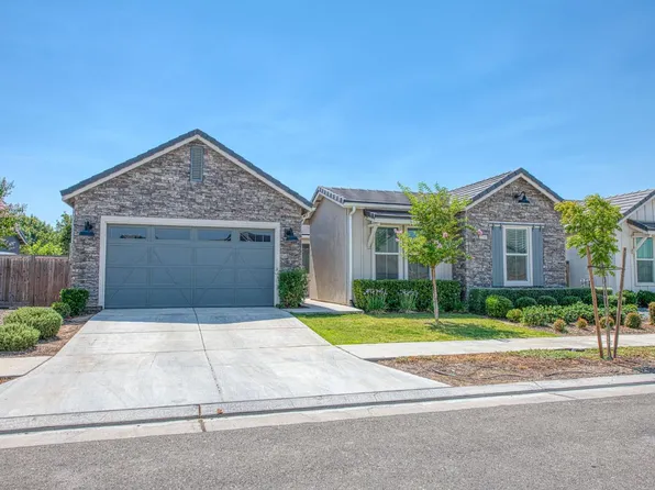 1200 Farmhouse Ave, Clovis, CA 93619