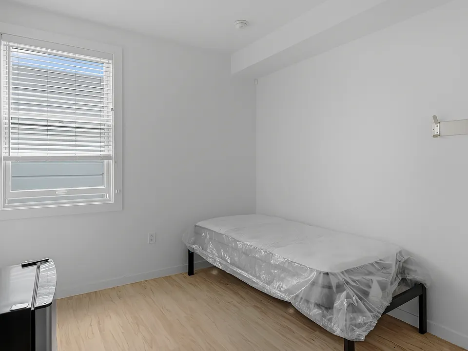 106 S Park St #201