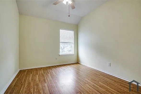 7309 Normandy Rd — Photo 12