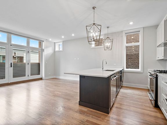 2nd image of 1530-34 N Halsted St #3B