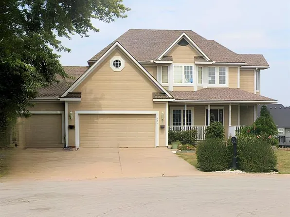 952 NW Maplewood Ct, Grain Valley, MO 64029