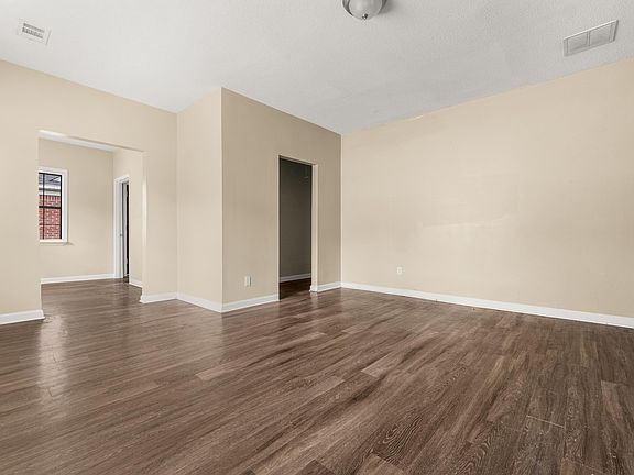 5th image of 1036 Hudson St
