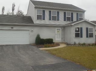 7 Raven Ct, Bolingbrook, IL 60490