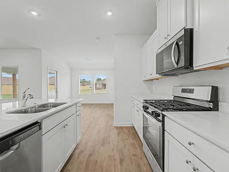 541 Nevada St — Photo 3
