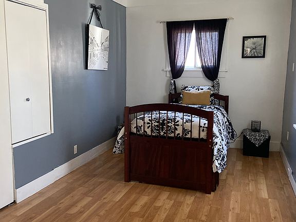 5th image of 618 Rhode Island Ave