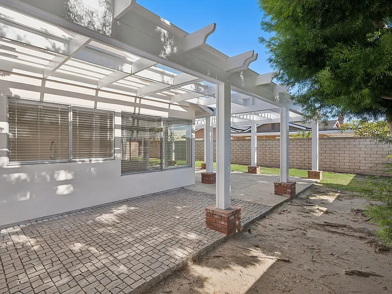 8822 Bellshire Dr — Photo 24
