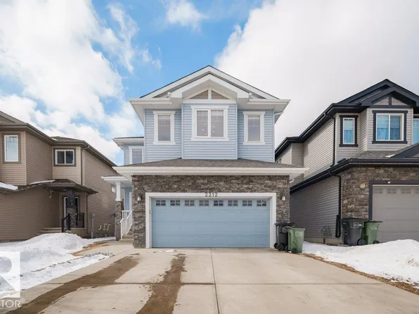 2212 22nd St NW, Edmonton, AB T6T 0Z1