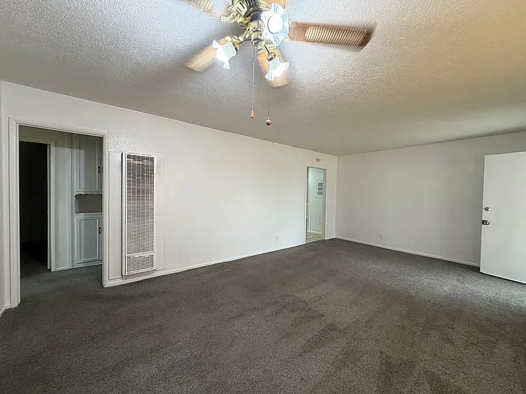 1440 Nancy St — Photo 43