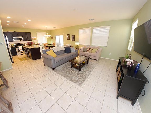 5th image of 692 W Calle Canto Sereno