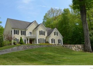 14 Landmark Dr, Bridgewater, CT 06752