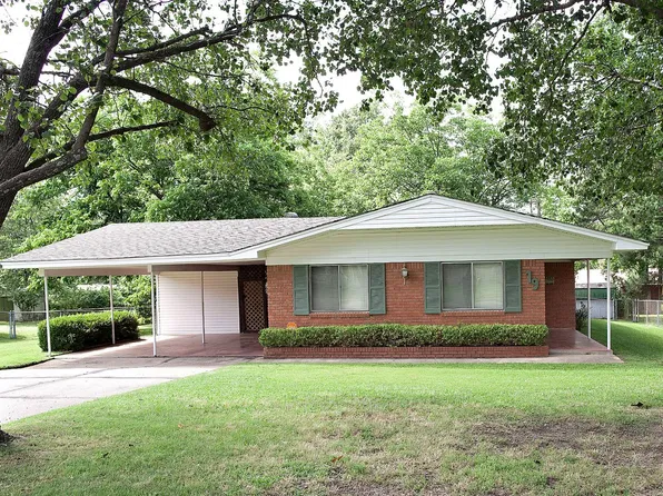 19 Paul Dr, Texarkana, TX 75503