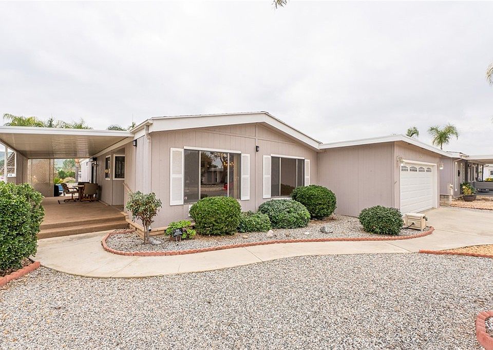 1st image of 2981 Blue Spruce Dr