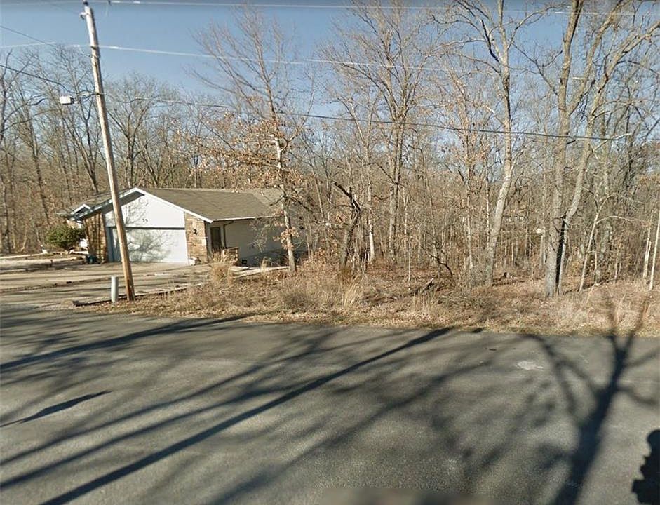 1st image of 22 Lockerbie Dr