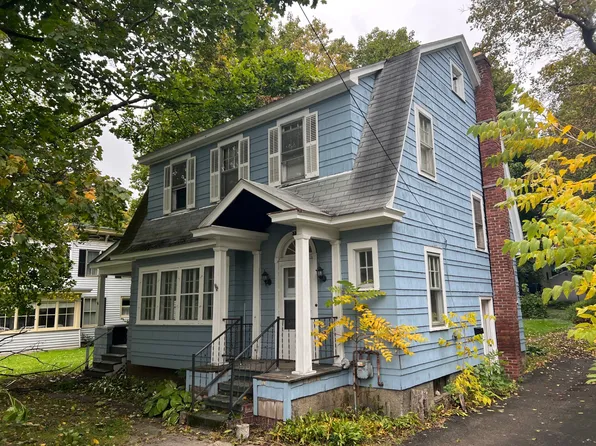 33 Moyer St, Canajoharie, NY 13317