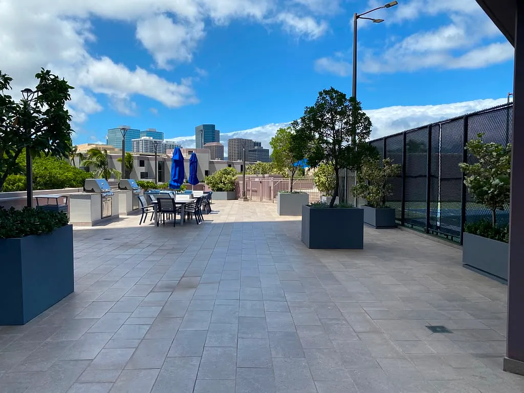 1 bed, 934 sqft, $3,300 — Photo 2