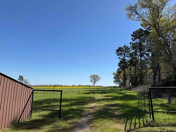 4th image of 434 County Road 3433