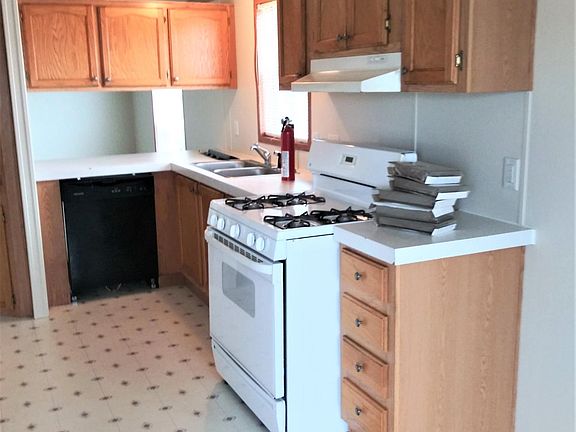 2nd image of 73 Ashley Cir