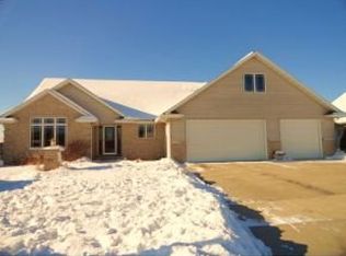 430 Mc Auliffe Heights Trl, Green Bay, WI 54311