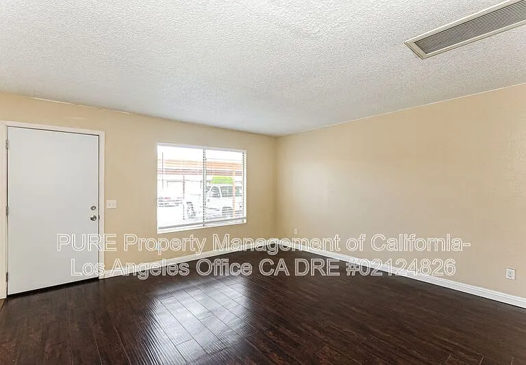 23815 Hemlock Ave #7 — Photo 6
