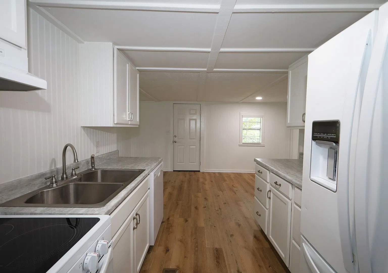 327 North Street — Photo 3