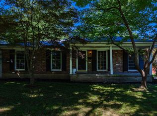 6404 Fern Crest Rd, Louisville, KY 40291