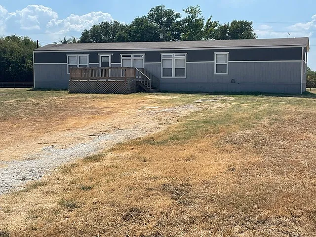 3 bed, 1400 sqft, $1,495 — Photo 2