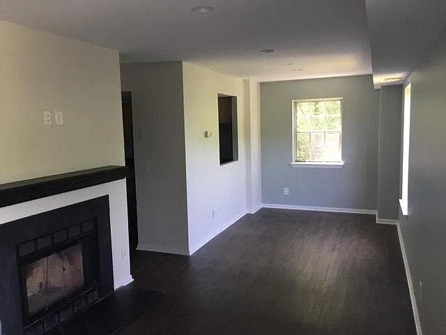 1450 Greendale Ct — Photo 5