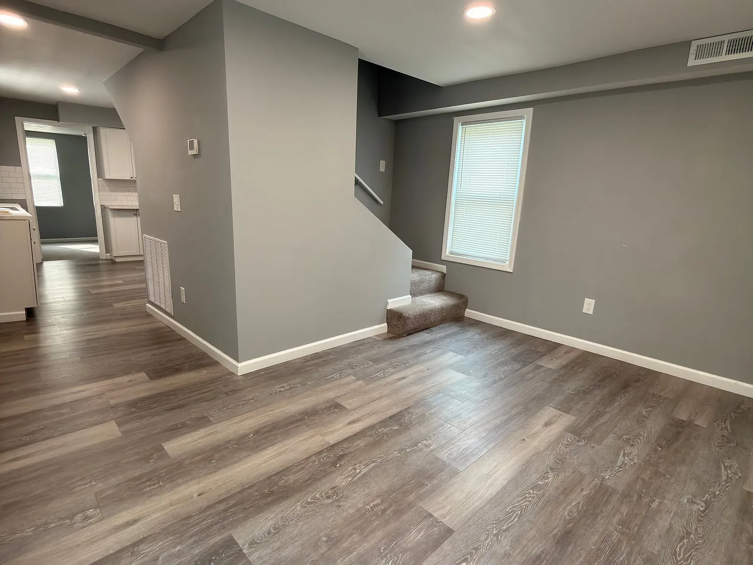 Charming Single Unit in Columbus | 2767 Hiawatha St | $1375 — Photo 2