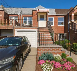 9805 Seaview Avenue, #2