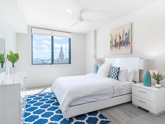 5th image of 542 N Miami Ave #3701