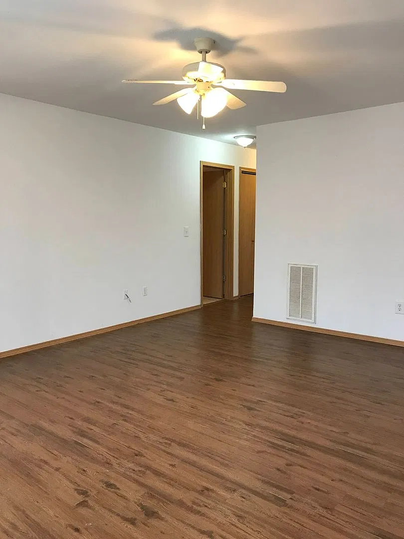 Oak Cliff Apartments — Photo 4