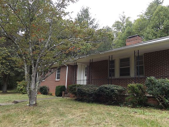 2nd image of 3599 Wilkesboro Blvd