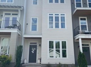 713 Peakland Pl, Raleigh, NC 27604