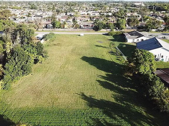 4th image of 0 NW 28th Court