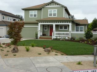 102 John Roberts Dr, Cotati, CA 94931