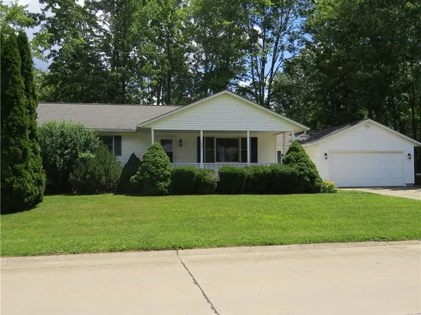 7251 Hidden Glen Dr, Amherst, OH 44001