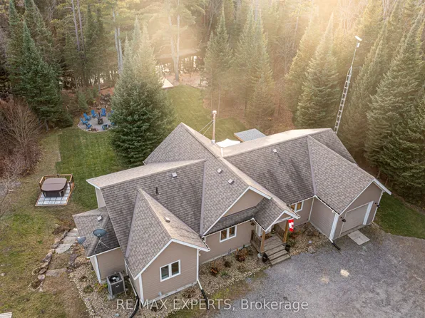 1216 Miriam Dr, Bracebridge, ON P1L 1X1
