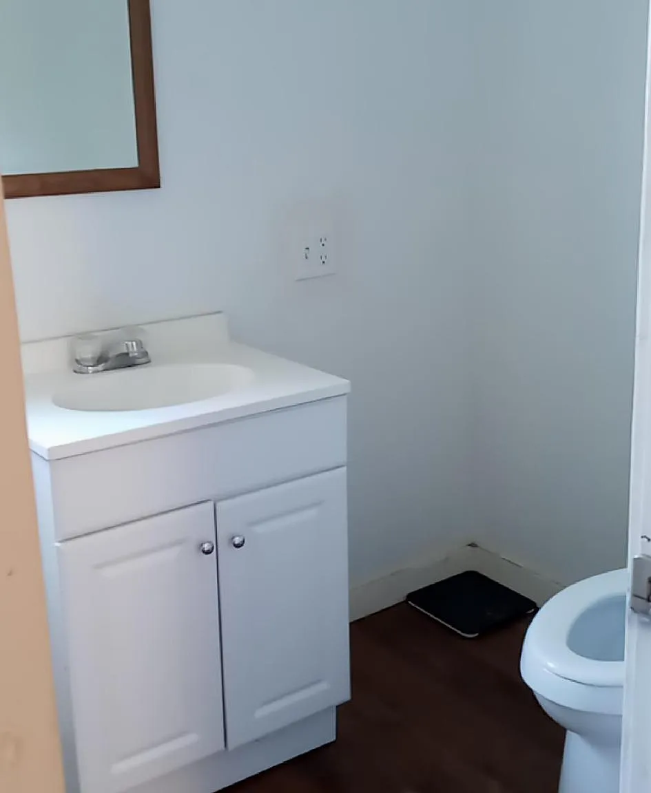 2 bed, $1,000 — Photo 3