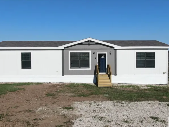 1301 Woodrow Center Rd, Kingsbury, TX 78638